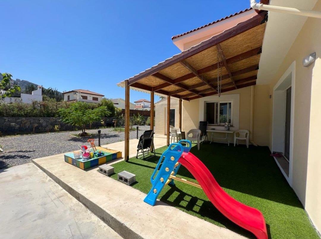 3+1 VILLA FOR SALE WITH A LARGE GARDEN IN KYRENİA KARSIYAKA AREA