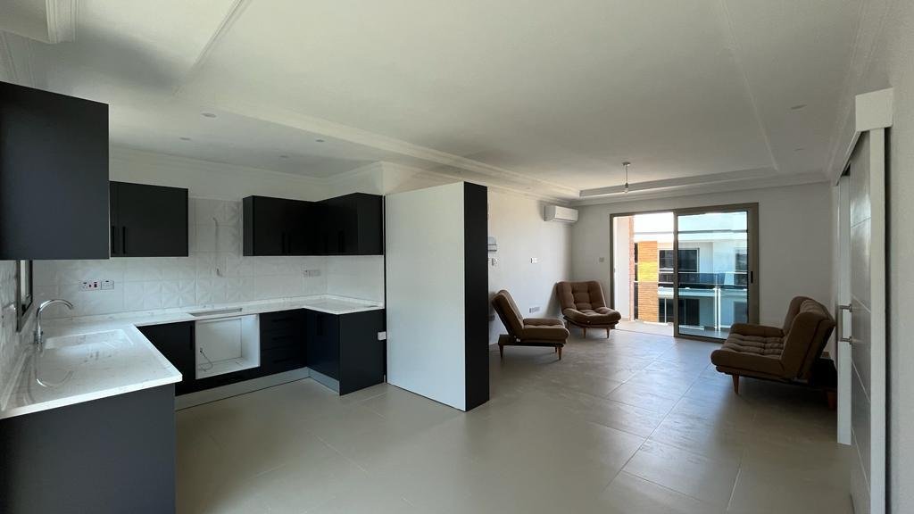 FULLY FURNISHED 2+1 FLAT WITH ALL EXPENSES PAID FOR SALE IN GIRNE ALSANCAK
