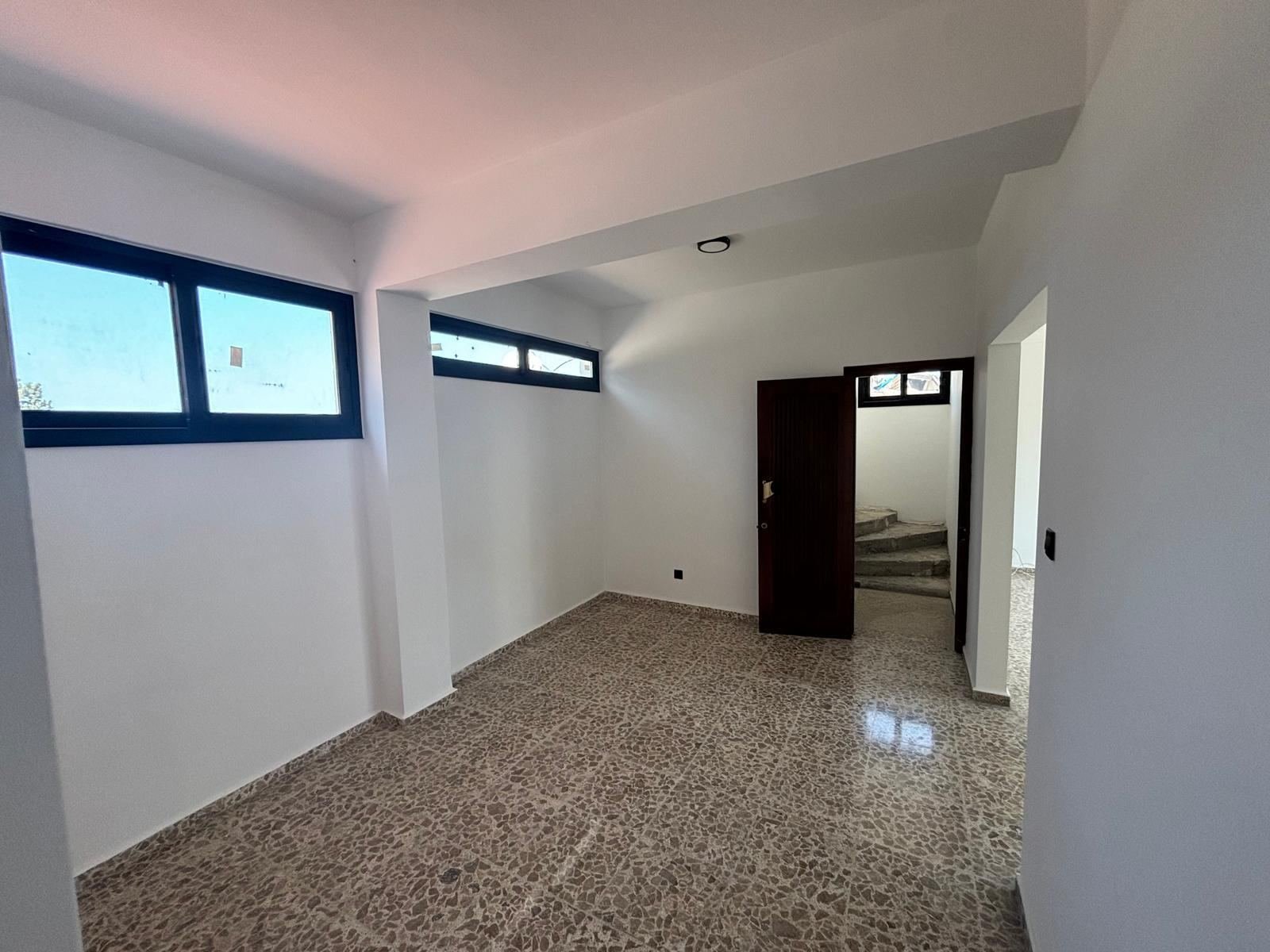 GİRNE KARAOĞLANOĞLU BÖLGESİNDE ANA CADDE ÜZERİNDE SATILIK 4+1 HAZIR DAİRE FIRSATI