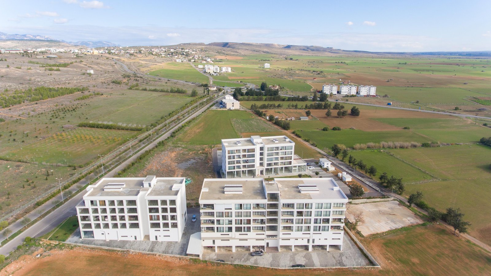 GÜZELYURT KALKANLI BÖLGESİNDE FIRSAT FİYATLARA SATILIK 2+1 DAİRELER